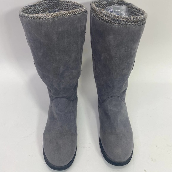 Womens Muk Luks Mukluks Mid Calf Boots Gray Knit Suede Buckle Accent - Picture 2 of 8